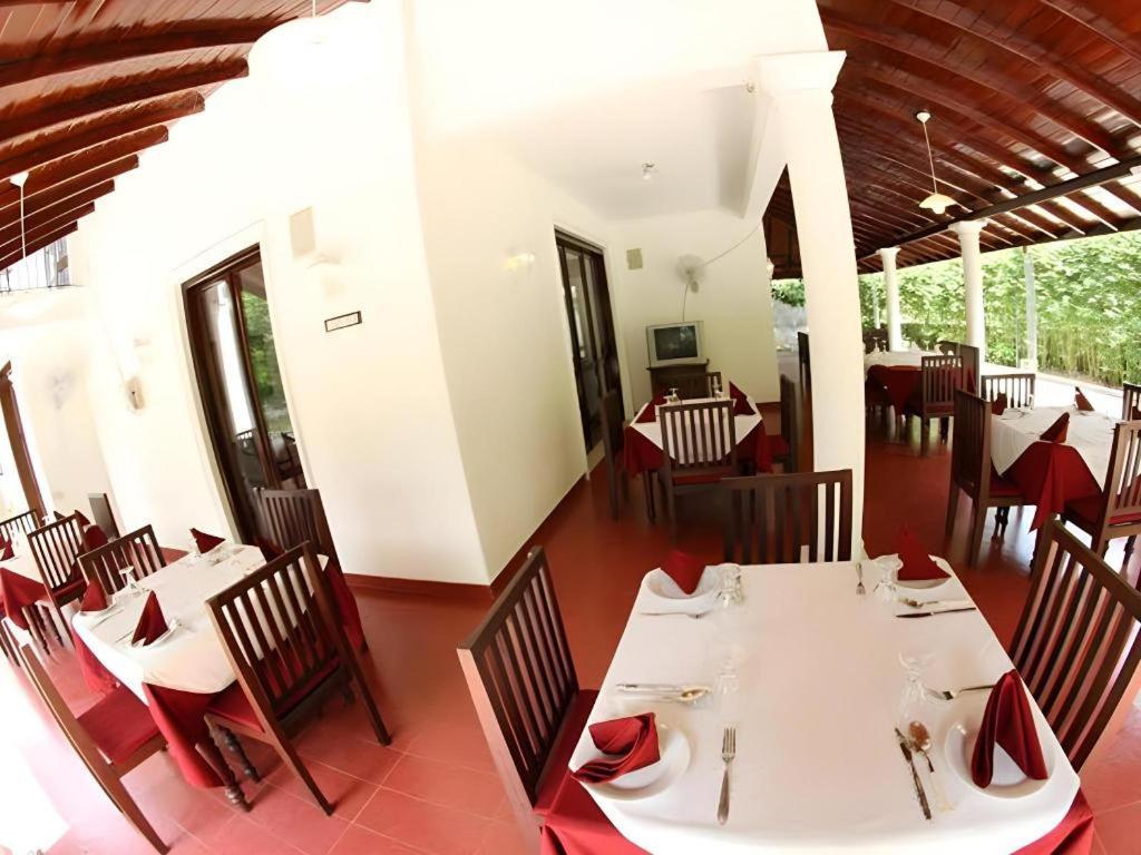 The Mgs Hotel Elpitiya  Kültér fotó